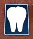 Češi mnohdy hledají zubaře marně, lékem by měl být příspěvek 15,-Kč od zdravotrních pojišťoven